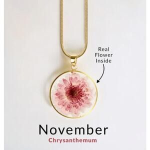 Mint & Lilly Pressed Birth Flower Necklace*November*Chrysanthemum*Gold
